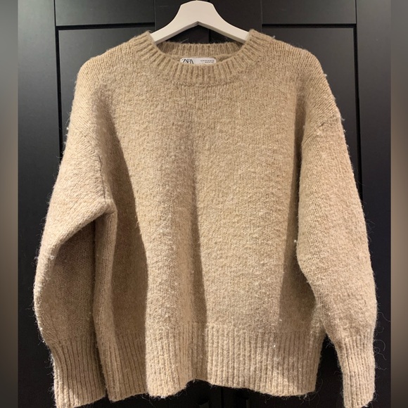 Zara Sweaters - Zara Beige Knit Pullover Sweater